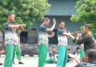Tingkatkan Kemampuan dan Ketangkasan Prajurit, Kodim 0811 Tuban Latihan Pencak Silat Militer